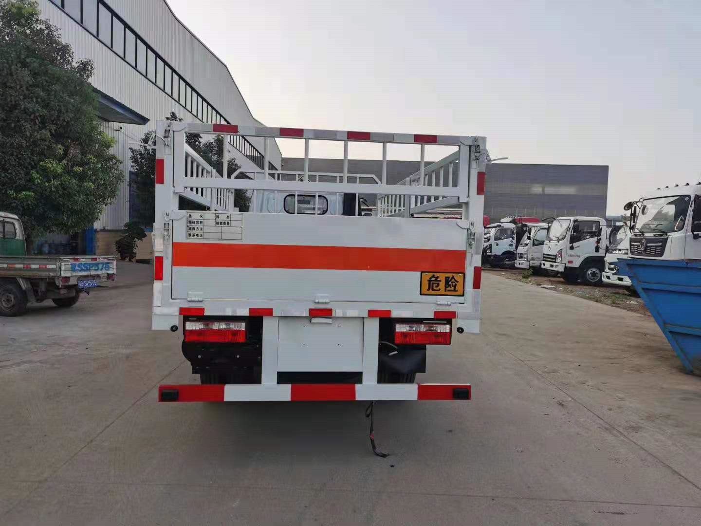 國六東風(fēng)多利卡（藍(lán)牌））車廂4.17米車