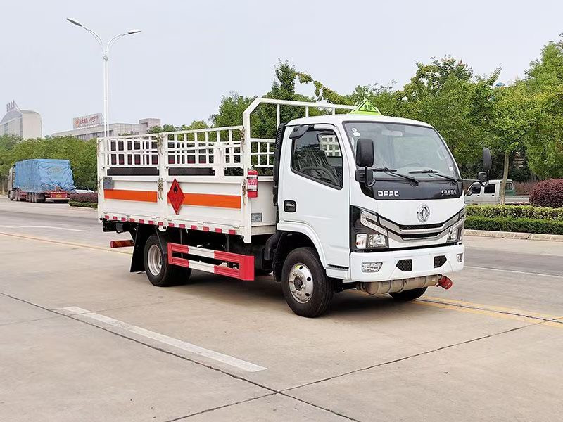 國六東風(fēng)多利卡（小黃牌）車廂4.2米