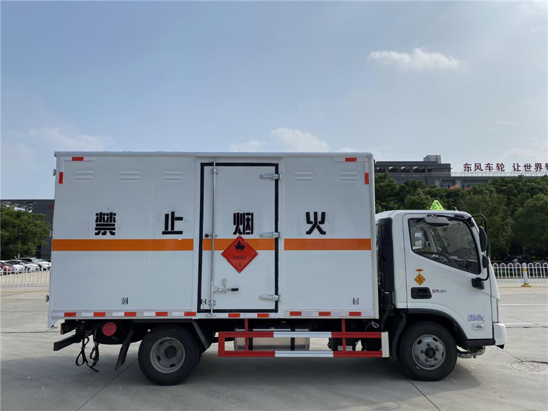 國(guó)六福田歐馬可（藍(lán)牌）車廂4.15米