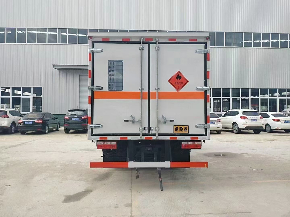 國六東風(fēng)d6（藍(lán)牌）車廂4.17米/4.1米