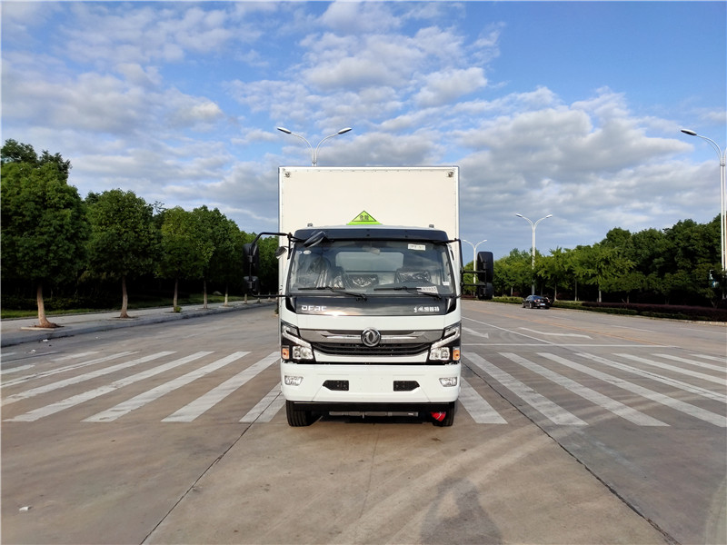 國六東風(fēng)多利卡（黃牌）車廂5.2米