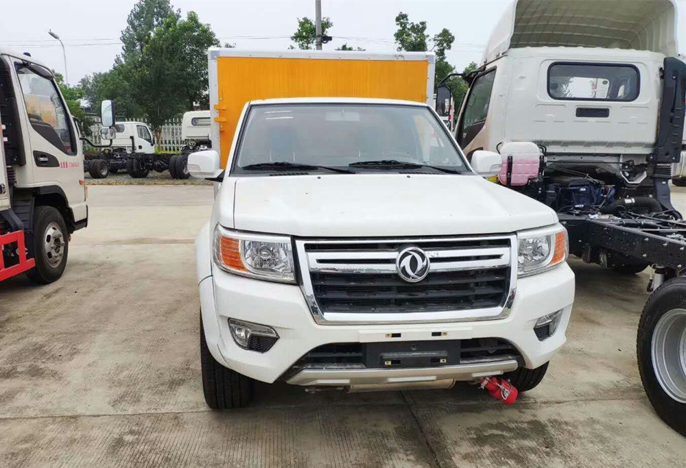 四驅(qū)皮卡民爆車車型